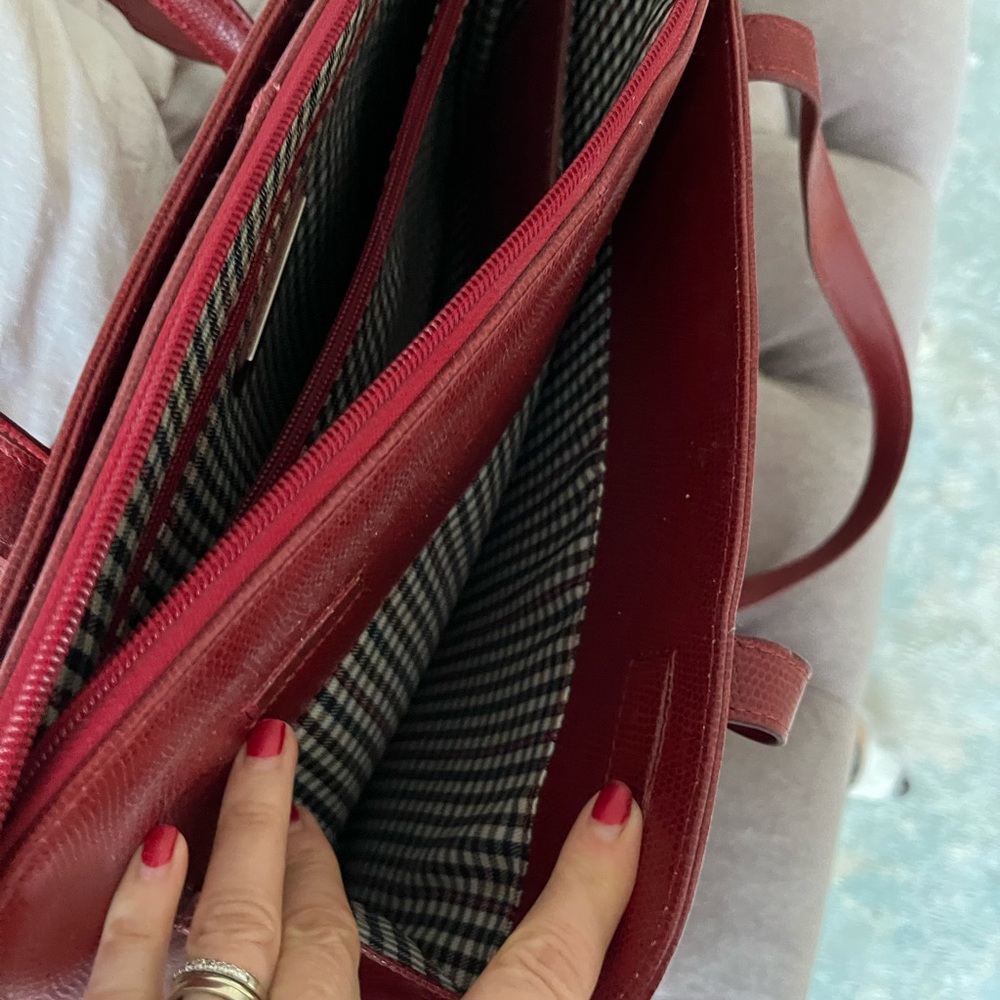 Red tote or computer bag - Picture 5 of 14